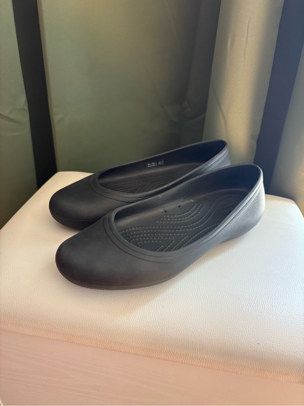CROCS Black Women's Slip-On Ballet Flats